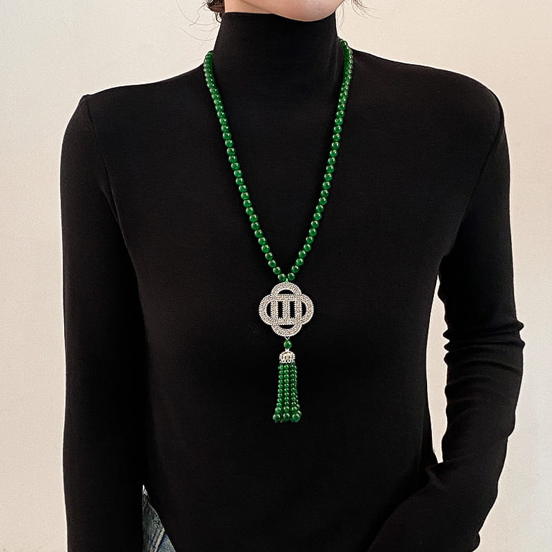 📿Emerald Color Necklace with Stylish Pendant