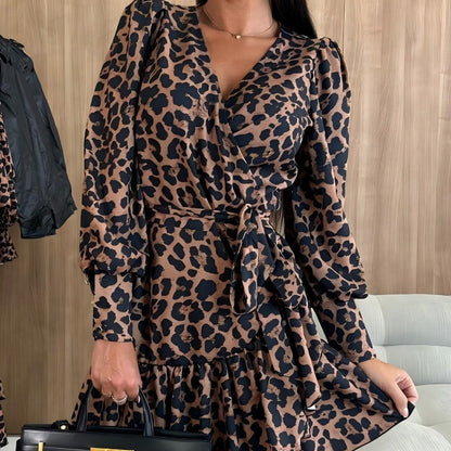 Robe à cravate à la taille en V Wrap à col de léopard