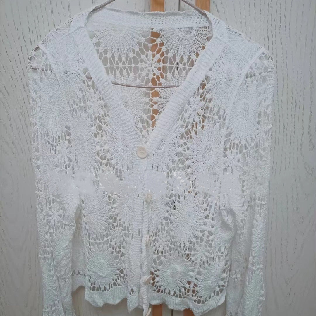 🌸Women's Lace V-Neck Long Sleeve Top