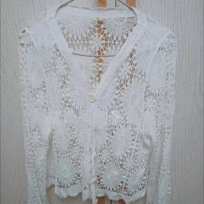🌸Women's Lace V-Neck Long Sleeve Top