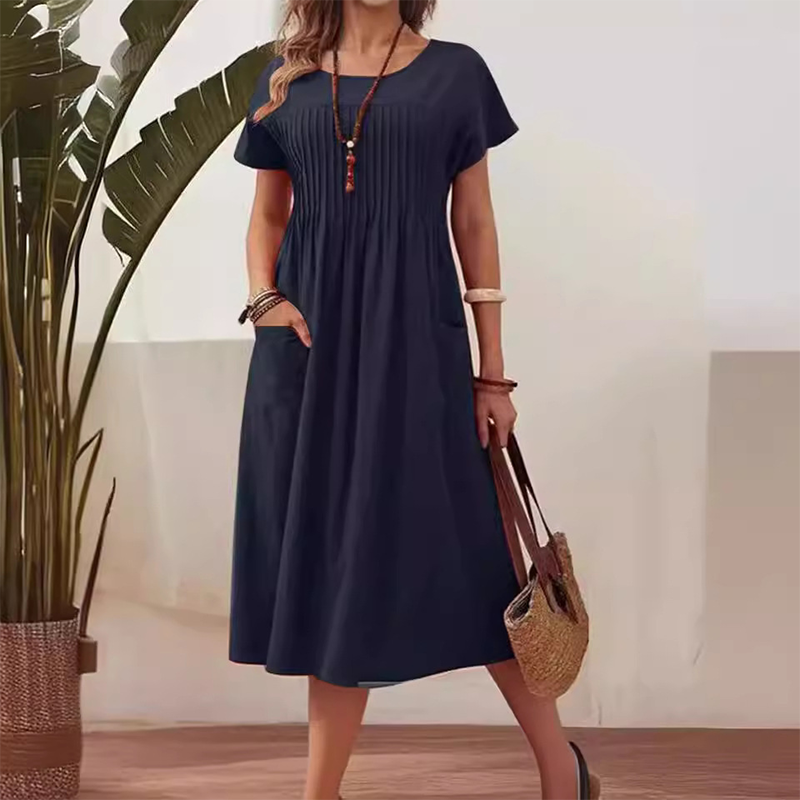 Women's Solid Color Round Neck Pocket Pleated Short Sleeve Dress