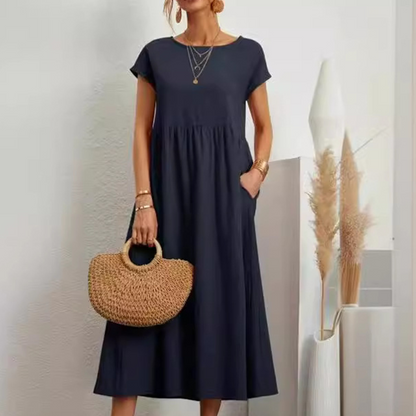 Women's Solid Color Round Neck Pocket Pleated Short Sleeve Dress