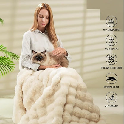 🍂Autumn Sale - 50% Off!🛏️Thickened Rabbit Plush&Milk Velvet Cover Blanket🫧Wrap up in Ultimate Comfort